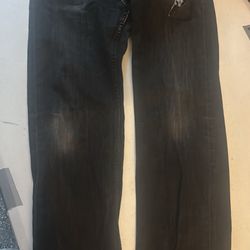 Mens Jeans!  Levi Strauss size 32- L 32” and Denizen Levi size 40 L 32”