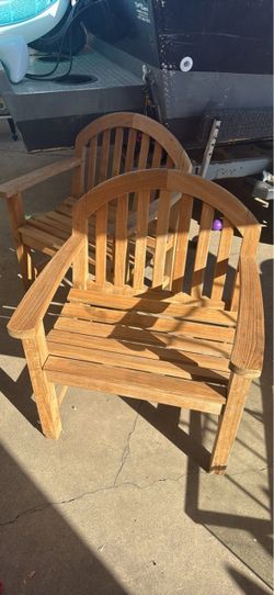 Set Of 2 Vintage Smith And Hawken Teak Chairs