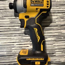 Dewalt 20v brushless atomic impact driver tool only new $85 in n Lakeland 