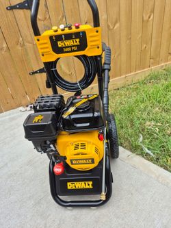 Pressuwasher Dewalt 34000psi 2.5gpm brand nuevo