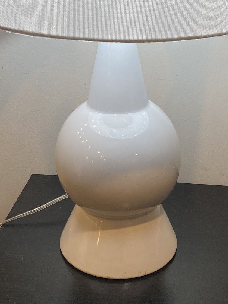Modern Farmhouse Table Lamp With The White Ceramic Base And New Lampshade H26"
