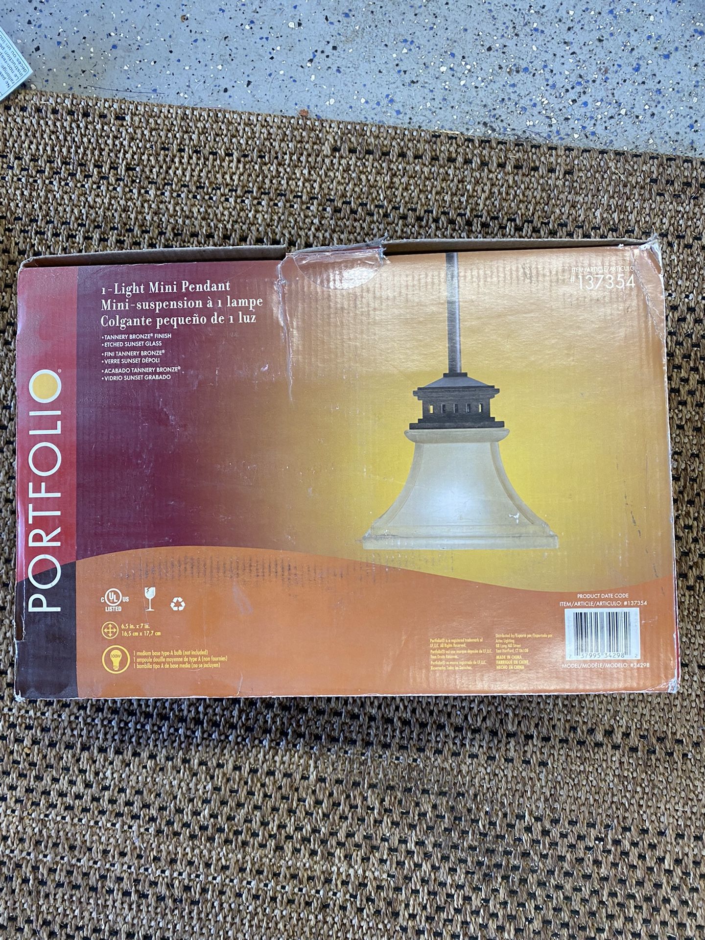 Pendent Light Fixture