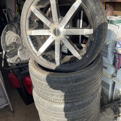 5 Lug Universal 20s 265/35 20 $300