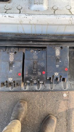 GE 3-Pole Circuit, type TEY