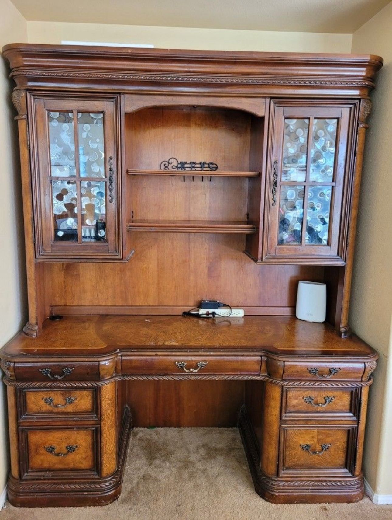 Desk With Hutch,