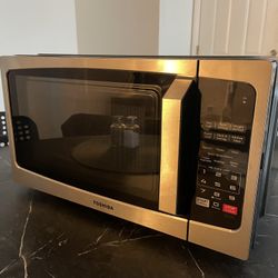 Available Working Microwave