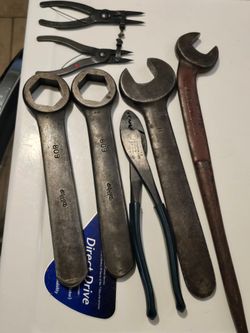 Vintage Williams and armstrongs wrenches and Thomas & Betts plier—read full Description