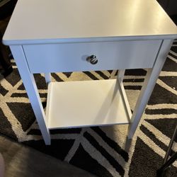 Finch Sloan Side Table / END TABLE / nightstand