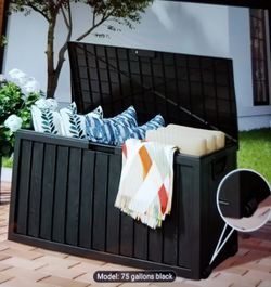 Multifunctional Storage Bin 75 Gallon Waterproof Lockable Brand New Still In The Original Box