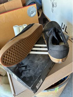 tennis shoes