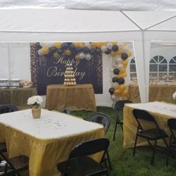 King Size 👑4 pack of tents  for $600🎶 seats 130 people.... or 150 each one 10x20 Tent... New. Strong. Stabilized.  With removable sidewalls window🎼