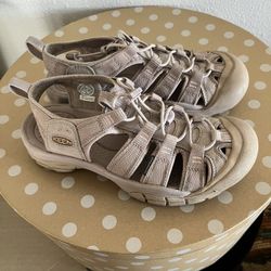 Keen Hiking Sandals 
