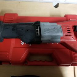 Milwaukee 12 Amp SAWZALL Reciprocating Saw with Case