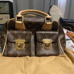 BRANDNEW LV Purse Bag