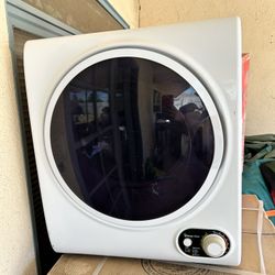 Magic chef 1.5cu Compact Dryer 