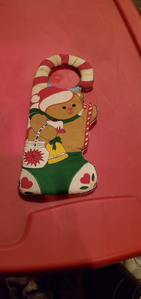 Hot Pads And Oven Mitt