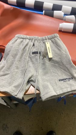 Size M Essential fear of god shorts