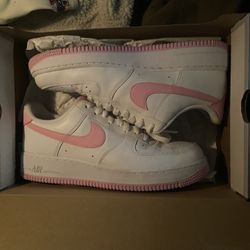 Air force 1s pink size 91/2