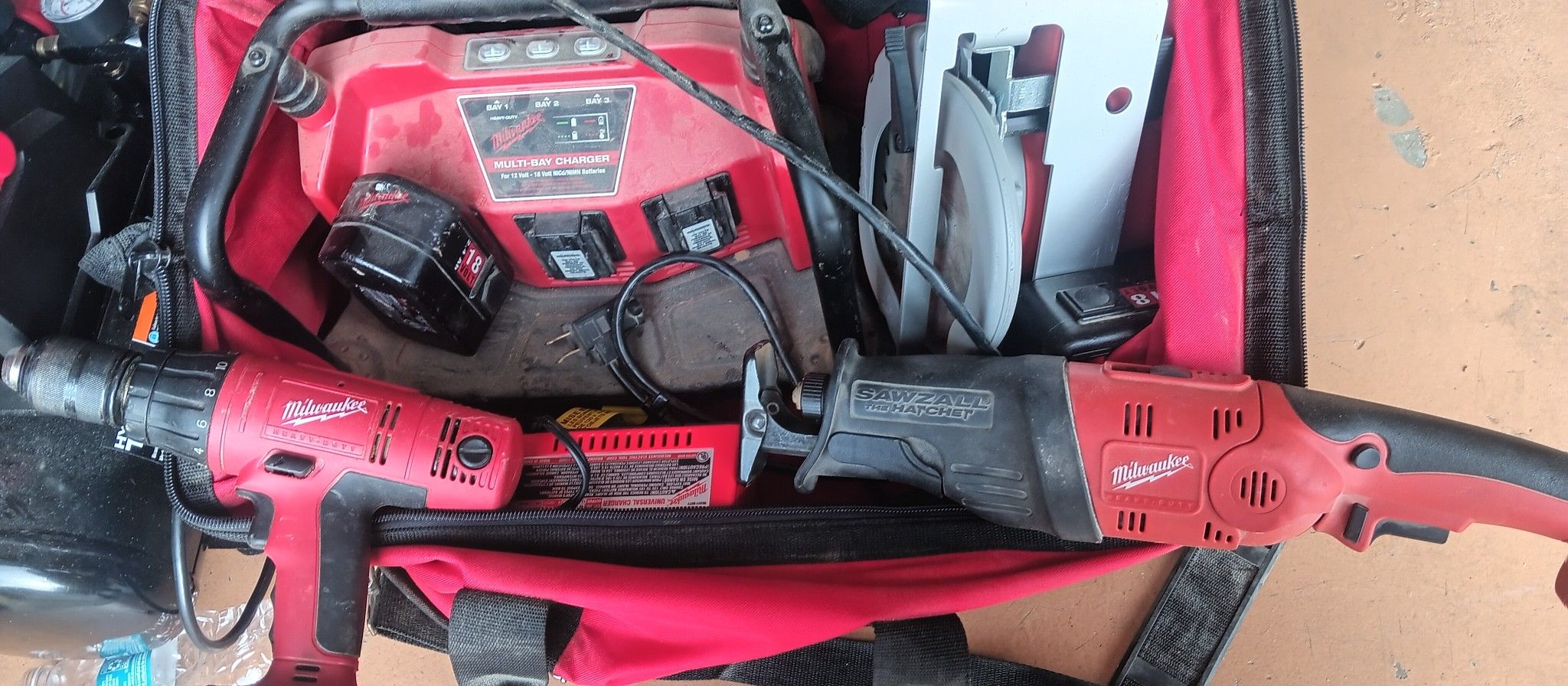 Milwaukee Battery Tools With Multi-bay Charger And Single Charger