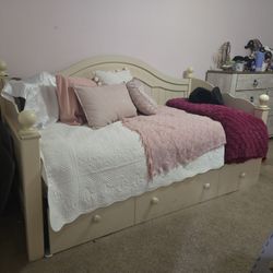 Bed Frame With Mattress 