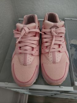 Nike Air Huarache Pink Sneakers