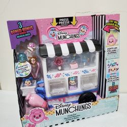 Disney Munchlings Candy Cart Playset 13-Piece Color Change & Figures with Lights (contact info removed)46338