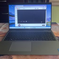 Dell Latitude 5520 15.6 inch - Windows 11