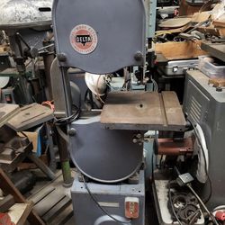 Delta Rockwell 14" Wood & Metal Cutting Bandsaw With Original Enclosed Stand Band saw 
