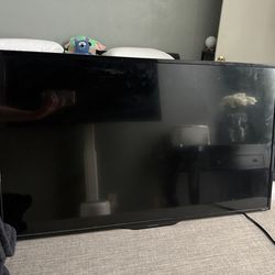 39” insignia ROKU SMART TV