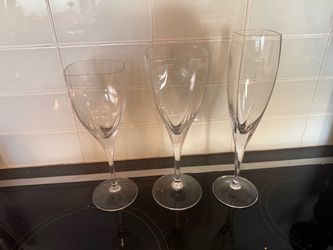 Mikasa Panache Crystal Stemware – Lot of 39 Pieces