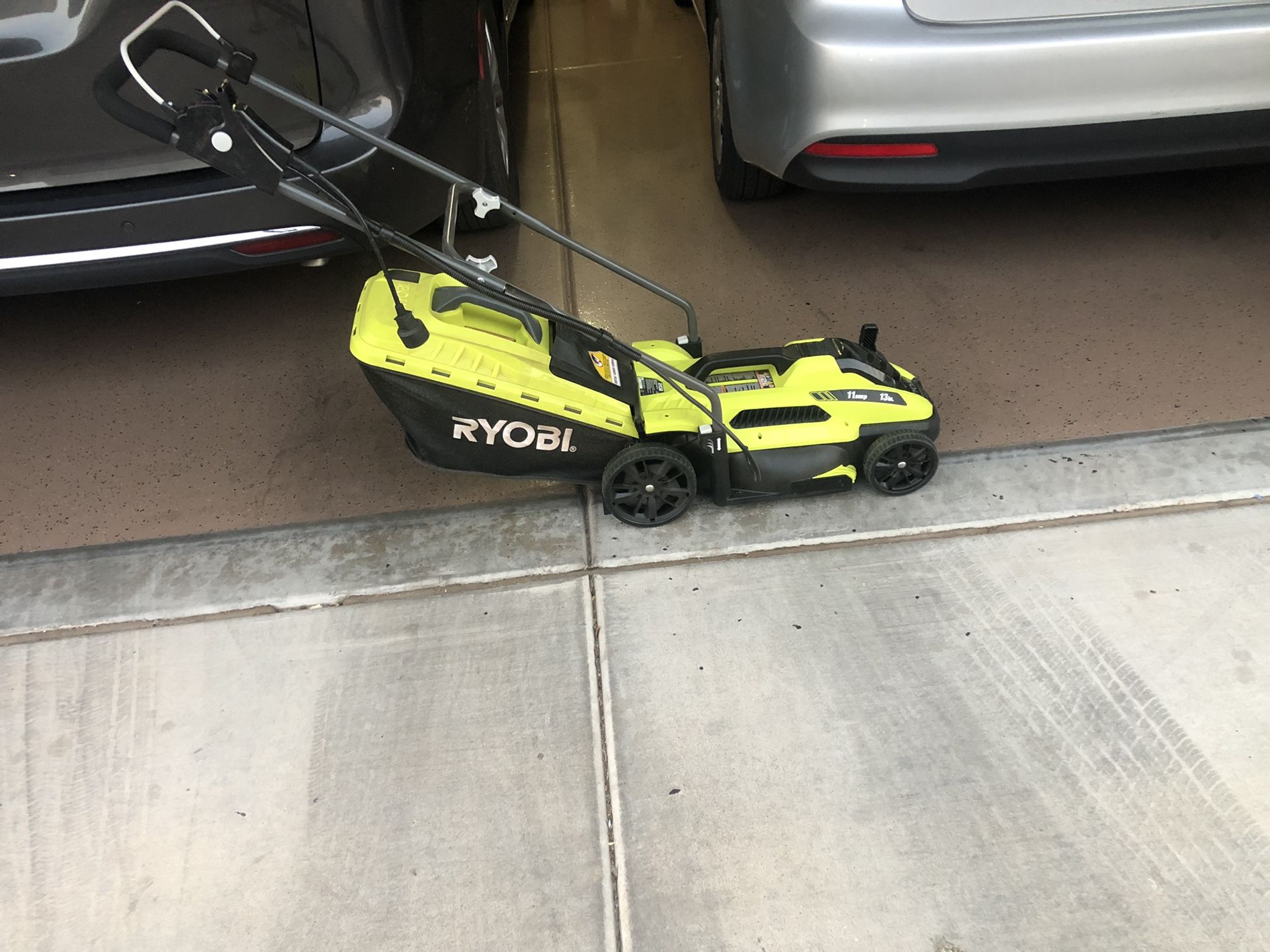 Ryobi 13 inch 11 amp corded electric mower