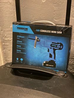NEW 18V Cordless Mini Saw + Battery, Charger & Complete Tool Kit