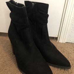 Women’s Black Ankle w/Side Zipper Chunky Block Heel Booties Size 8