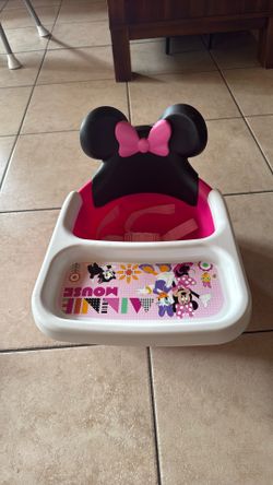 Mini Mouse Booster Chair