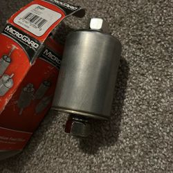 Microgard Premium Fuel Filter Chevy Silverado 2003