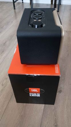 JBL Authentics 200