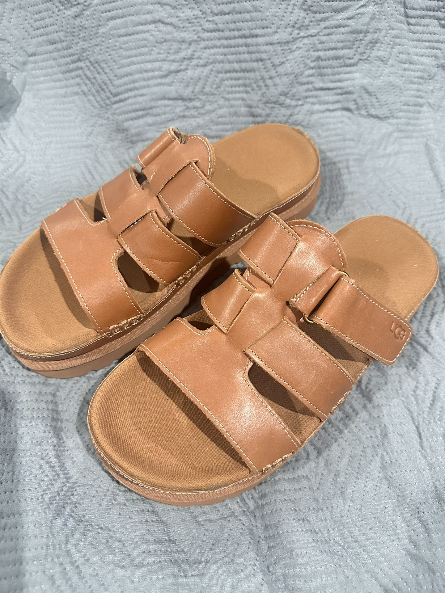 Uggs Golden star Slides