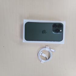 IPHONE 13 PRO 512GB.  UNLOCK ANY SIM 