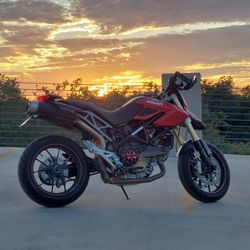 2009 Ducati Hypermotard