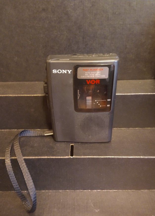 Sony TCM-S64V VOR Cassette Tape Player Handheld Voice Recorder