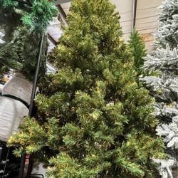 New 7.5ft Christmas Tree