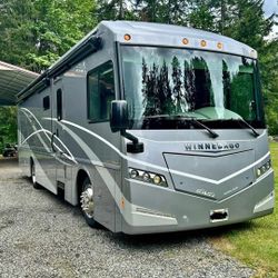2017 Winnebago 34t