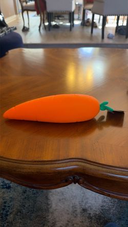 Large Carrot Squeeezy Squishy