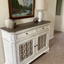 Buffet/ Console Table