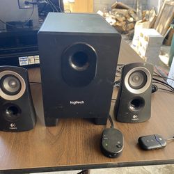 Logitech Computer Speakers 