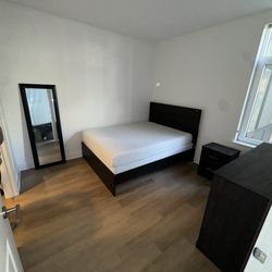 Full Queen Bedroom Set