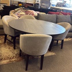 4 Piece Round Black Table 