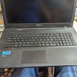 Asus Laptop 17.3 