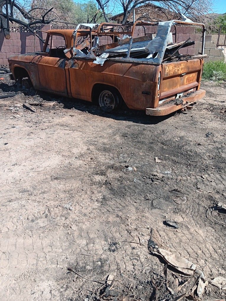1971 Dodge Power Wagon (PARTS)