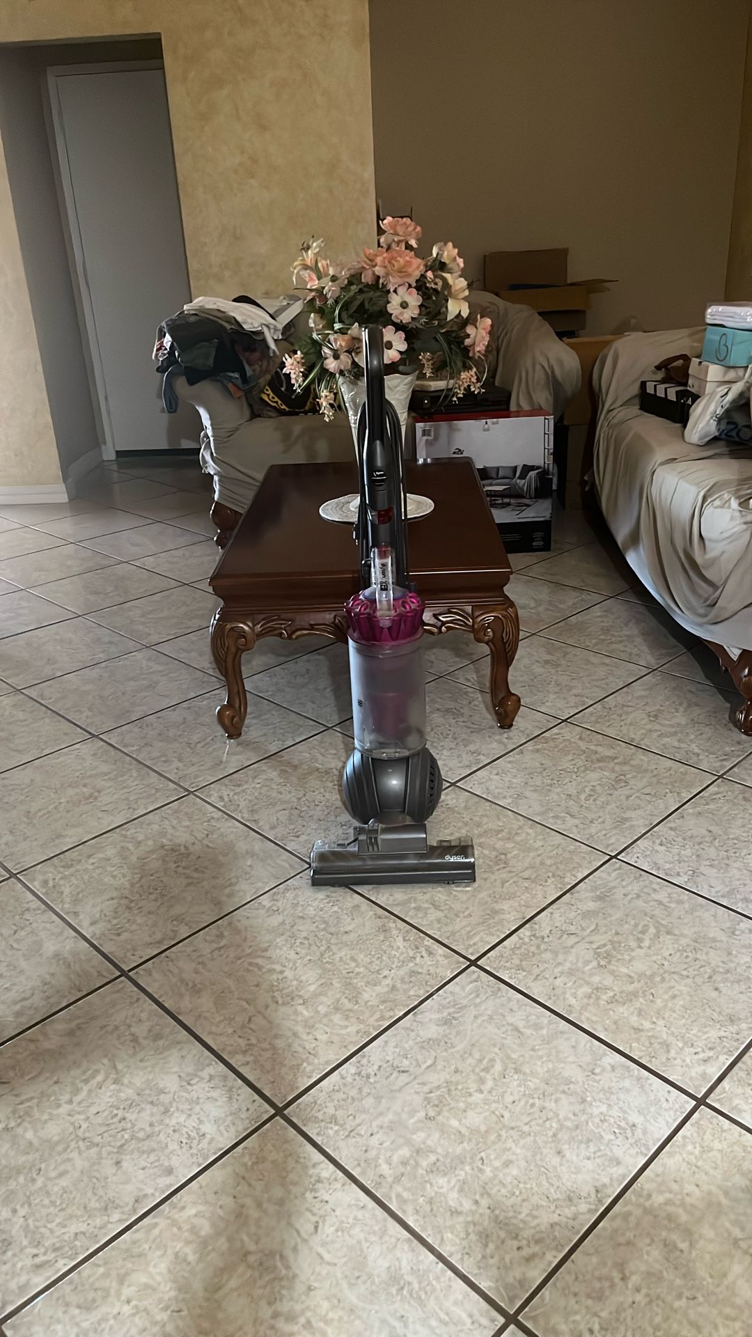 Dyson Multi floor Vaccum